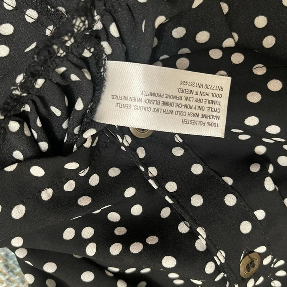 3x$25 Xhilaration Size M Polka Dot black white blouse - Picture 6 of 12